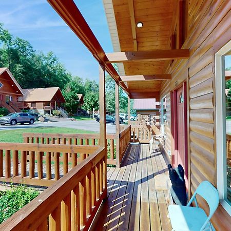 White Oak Resort Southern Comfort แกตลิงเบิร์ก ภายนอก รูปภาพ