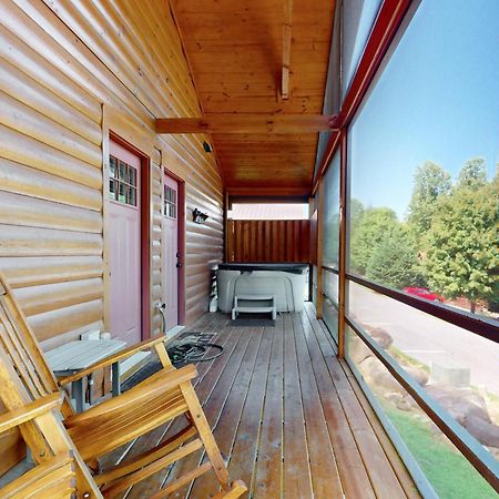 White Oak Resort Southern Comfort แกตลิงเบิร์ก ภายนอก รูปภาพ