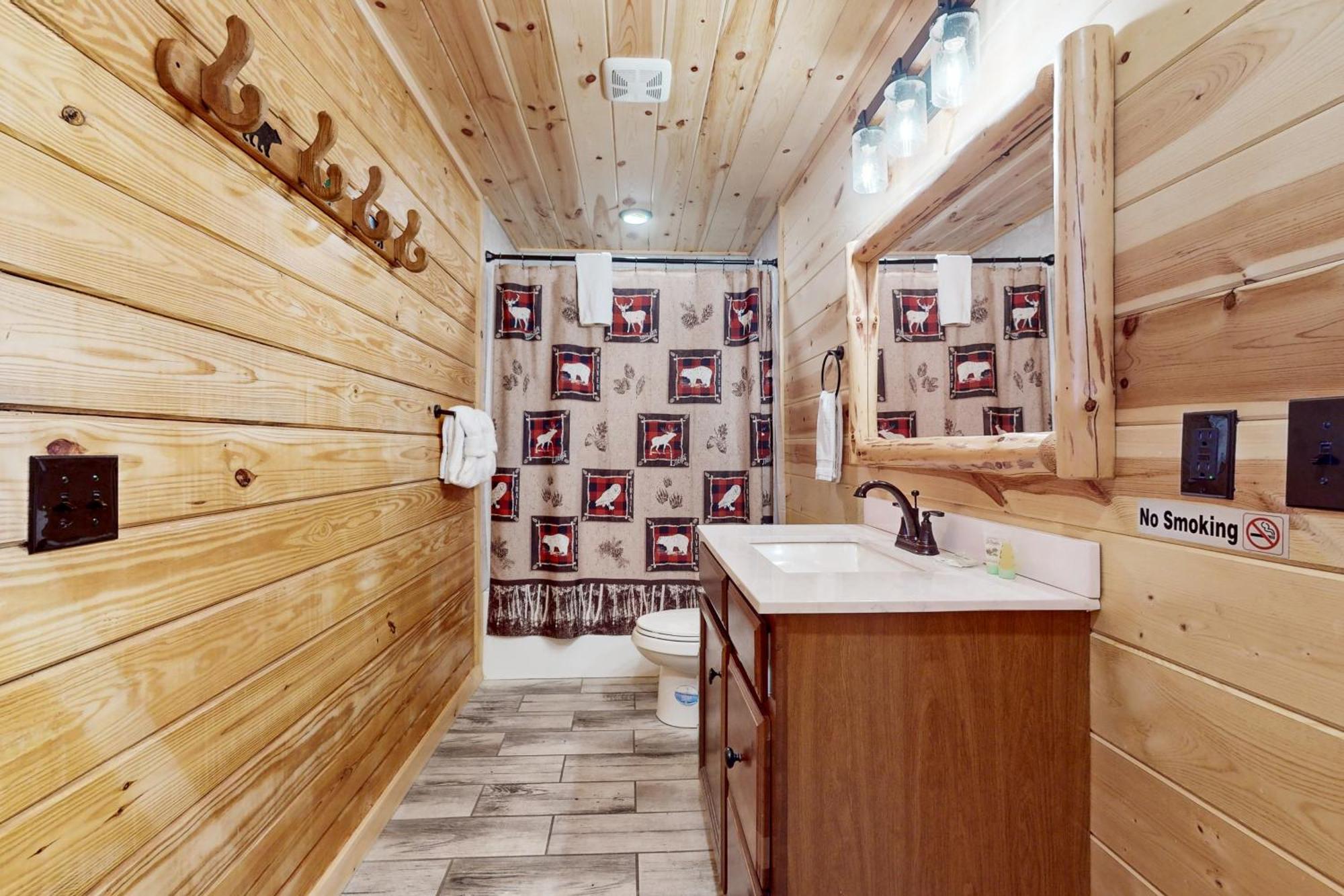 White Oak Resort Southern Comfort แกตลิงเบิร์ก ภายนอก รูปภาพ